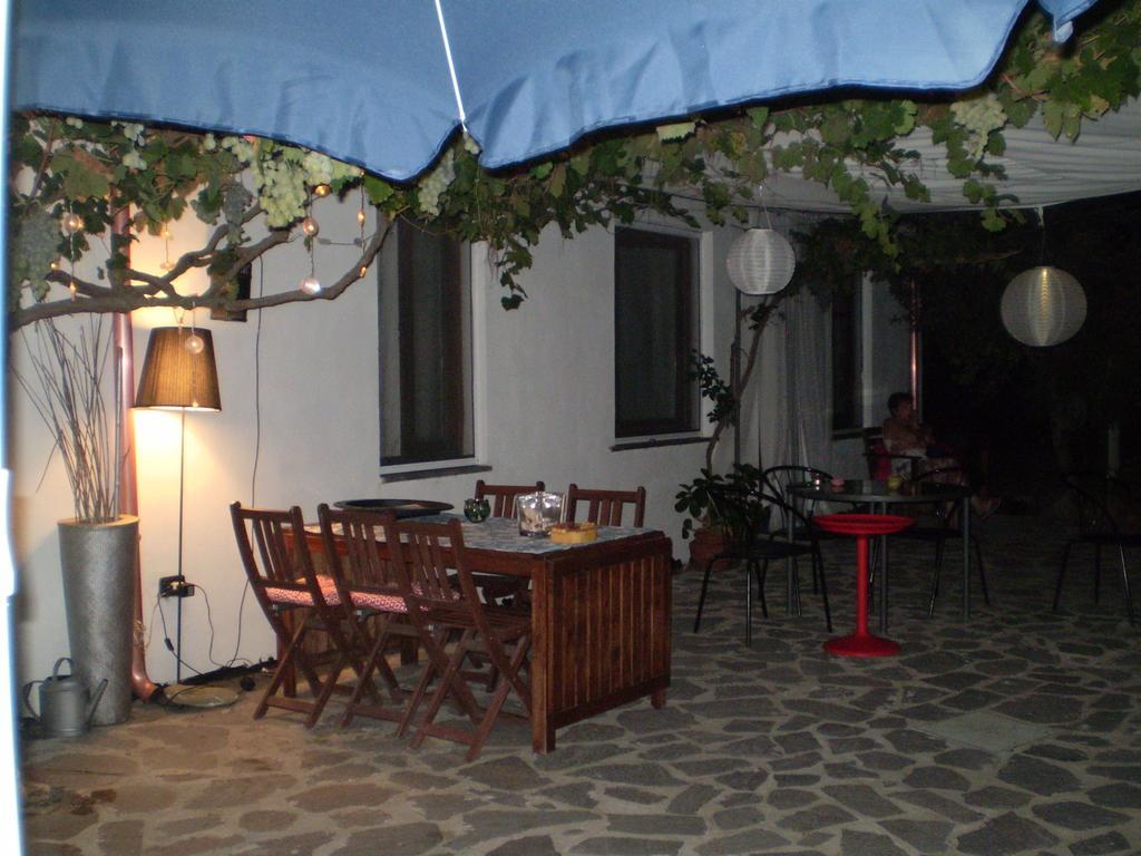 Il Giardino Di Emilio Bed and Breakfast Marrùbiu Camera foto